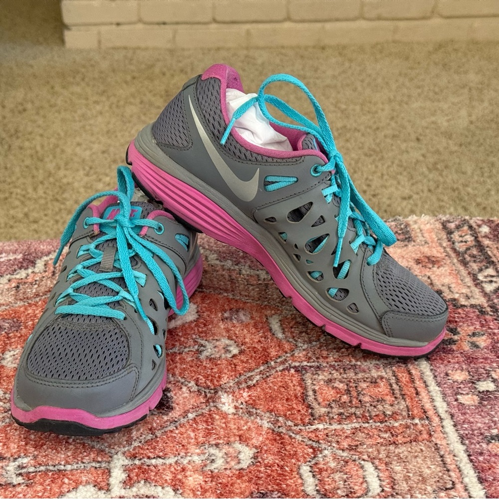 Nike Women Dual Fusion Run 2 Grey Pink Turquoise Laces Light Wear 7.5